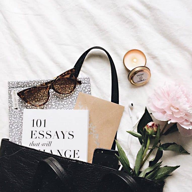 101 ESSAYS that will CHANGE the way YOU THINK