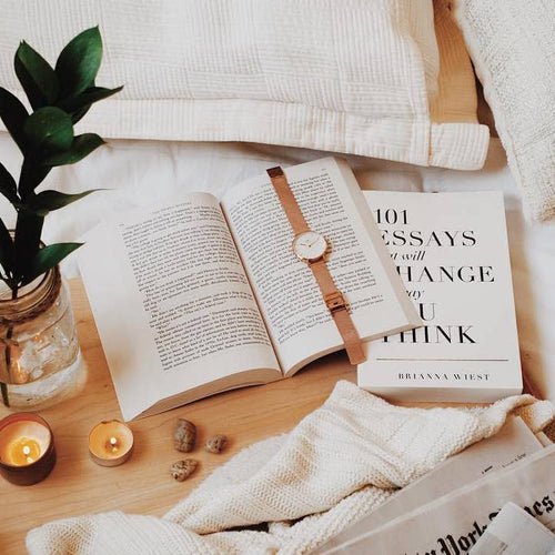 101 ESSAYS that will CHANGE the way YOU THINK